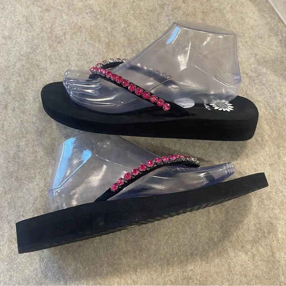 Yellow Box Rhinestone Leather Strap Back Hot Pink Comfort Flip Flops Size 10 - Picture 3 of 9